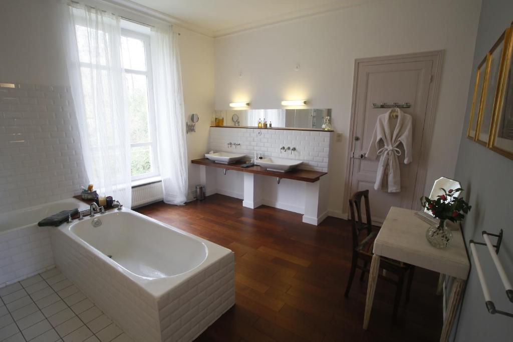 Chateau De Penfrat Gouesnach 部屋 写真